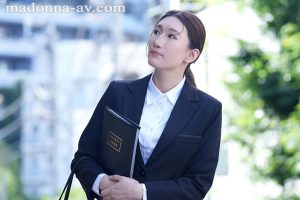 麗しきランジェリー、唾液と精液で汚れた酬いの人妻保険外交員 小谷舞花