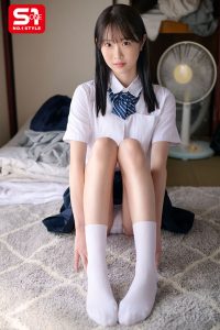 親戚おじさんの家に預けられた10代の私は気持ち悪いと思いながらカラダを舐められハメられていました。 白上咲花