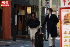 「えっ!ここでヤルの?」三上悠亜に一ヶ月密着して隙あらばいきなり即ズボッ! 前代未聞ドッキリAV大作戦