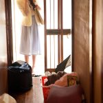 もう何十年もセックスと無縁の飢えた性獣オヤジがいるゴミ屋敷に家庭訪問した死ぬほど不運な新任女教師 楓ふうあ