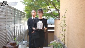 麻縄調教！美白の巨乳未亡人を縛り上げる油緊縛 宝田もなみ