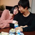 終電逃して同僚の部屋にお泊り ノーブラ部屋着に我慢できずコンドーム使いきるまでヤリまくった 石原希望