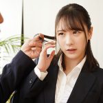 出張先で軽蔑している中年セクハラ上司とまさかの相部屋に…朝まで続く絶倫性交に不覚にも感じてしまった私 村上悠華