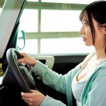 子供の送り迎えに買い出しに多忙な軽ワゴン妻Aさんは同じパート先の大学生と連日カーセク不倫に溺れている（町田市在住39歳/ニ児の母/千円カットで散髪/趣味は100円ショップで爆買い）膣内に中出しザーメン宿したまましれっと帰宅、母に戻る 藤咲紫