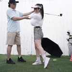 無防備誘惑Kcupアスリートの汗だく肉弾SEX ユニフォーム脱いだらびっくりおっぱい！！ 神楽ももか