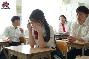 ツンデレ巨乳の王道ヒロインと、ラノベ系男子と、青春ラブコメ。もうおっぱいばっかり見て!この変態~!えっ、ボタンが外れて、谷間が見えてる?べ、別にあんたのために見せたわけじゃないんだからね... 弓乃りむ