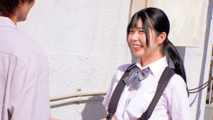 素人女子○生が挑戦!初めてのじゅぼじゅぼノーハンドフェラで連続射精チャレンジ!30分間でお口だけで射精させるごとに賞金10万円!顔よりも大きなデカチンをお口いっぱい頬張りジュッボジュッボ!大量口内射精で精子ダダ漏らし!火照ったオマ○コにもデカチンねじ込み…