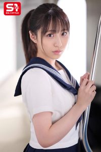 この女子学生、純粋そうに見えて中年教師に恋し、痴●師(他人)にも即沼る。 新木希空