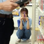 彼氏よりデカい店長チ○ポが気になりすぎて毎日バイト先で粘着おねだりSEX 善場まみ