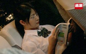 夜行バスで声も出せずイカされた隙に生ハメされた女はスローピストンの痺れる快感に理性を失い中出しも拒めない 女子○生限定2 腰振り発情SP