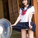 性に目覚めた田舎の姪っ子は濡れて食い込む幼いワレメをゆっくりと叔父に擦り付ける… 青葉はる