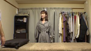 媚薬オイルマッサージ 痴●盗撮＆中出し素人娘VOL.68 超強力媚薬を配合したマッサージオイルを施術中に知らずに塗りこまれたオンナは、身体の火照りに驚き、チ〇ポを欲しがる自分に戸惑い、垂れ出したマン汁に恥ずかしがりながらも生ハメ中出しまで欲してしまう！