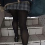 階段女子校生 黒タイツ、黒スト着けた制服パンチラ 完全網羅編