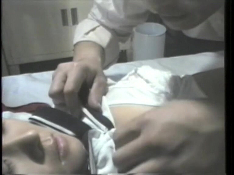 制服は卒業よ 神崎めぐみ 浅井むつみ