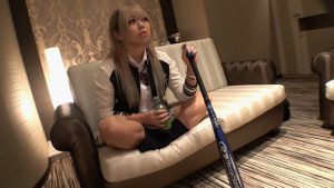 エロいプリケツの日焼けギャルをハメ倒す！