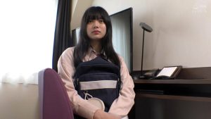 まだまだあどけない女〇〇生がおじさんの精子を注がれて…