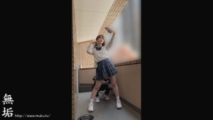 最高にヌける激かわ制服美少女とハメまくりイチャラブSEX 精子出しきるまでパコる超濃厚種付け 美少女2名。大量中出し、ハメ撮り、フェラ顔もイキ顔も最高 松井日奈子 天馬ゆい