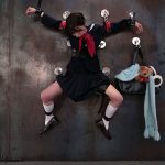 J〇闇バイト 某掲示板の高額時給に騙された少女が強力マグネットで鉄壁に拘束されて慰み者 さらにシュリンク拘束そして壁尻脱出ゲーム ～マグネット脱出編～