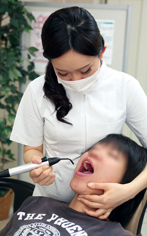 本物歯科助手さん収録！働く制服お姉さんのエロ事情を隠し撮り