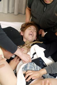 淫漏裸流 FILE.026