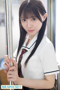電車内で痴●されてもイカされてもお漏らししても声を我慢することしかできない’やめて’が言えない制服美少女 林芽依