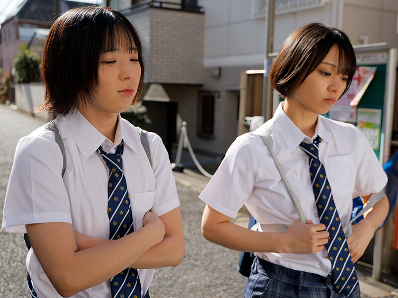 男子校の親友は実は女子！？ ニューハーフつるぺたボーイッシュレズビアン 近藤ムム/もなみ鈴
