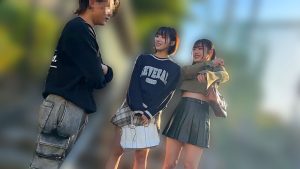 仲良し激カワ女子大生2人組と中出し乱交パ。~孕ませザー汁乱交会~【神回!!】(DSAM-003)