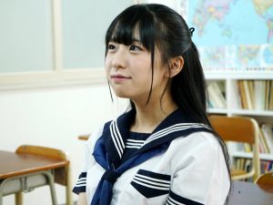 変顔で学級崩壊！清純J系の顔面崩壊絶頂アクメ！ 真宮しおり